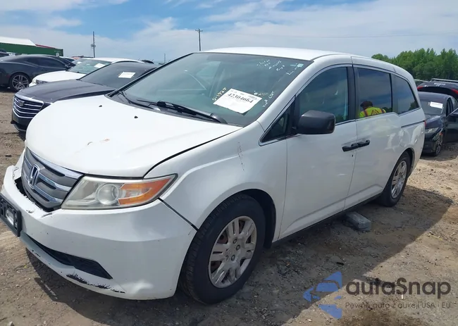 5FNRL5H28CB096385: 42304664