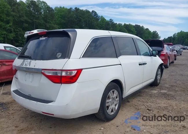 5FNRL5H28CB096385: 42304664