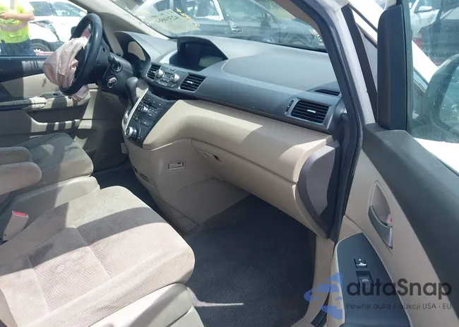 5FNRL5H28CB096385: 42304664