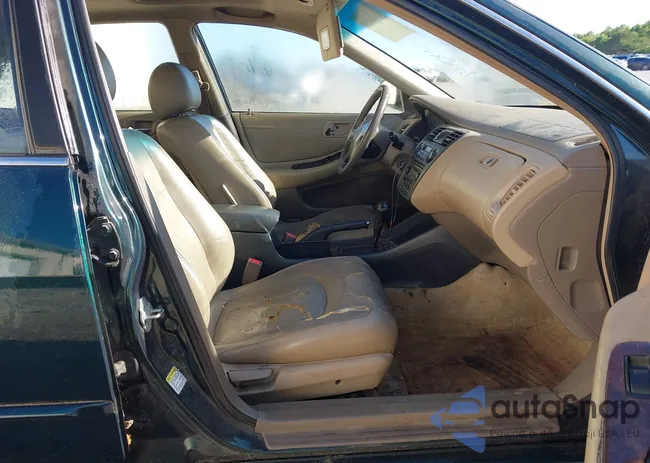 1HGCG1658YA015144: 42303853