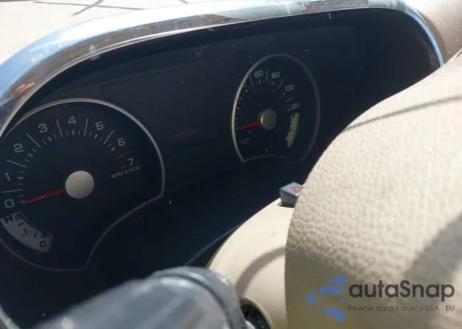 1FMEU73E68UA66143: 42305270