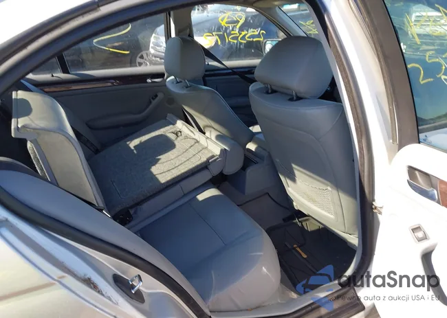 WBAEU33443PM57946: 42305280