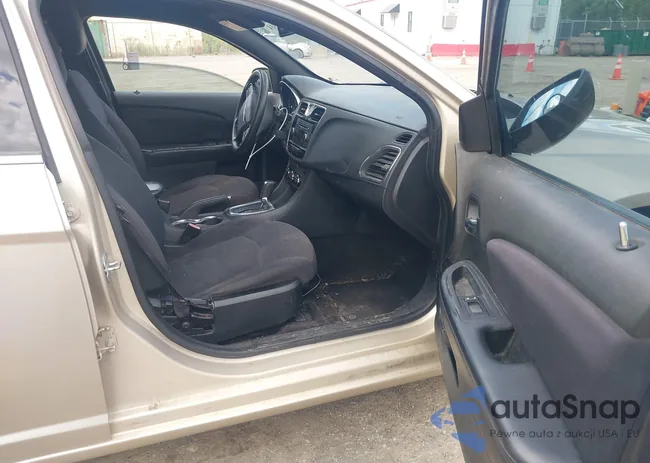 1C3CCBAB9EN125349: 42305314