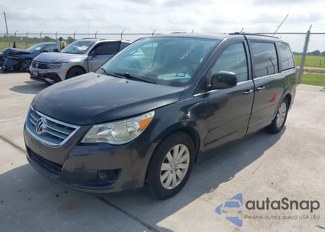 2C4RVACG7CR321261: 42305405