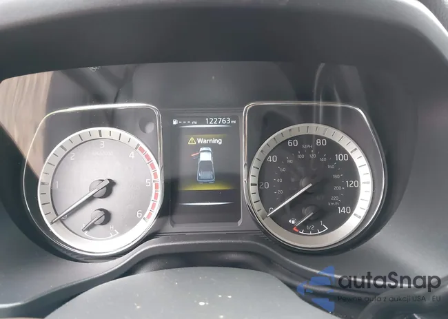 1N6BA1F43HN558166: 42305516