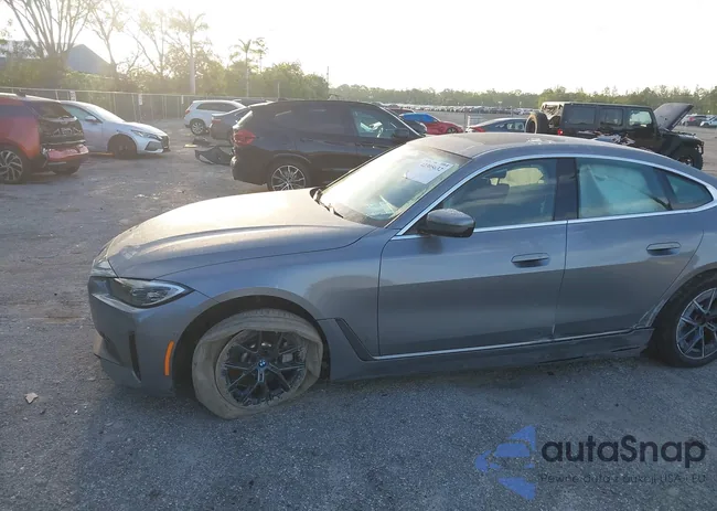 WBY73AW06PFP83690: 42305632