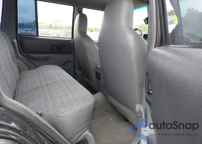 1J4FJ28S2WL257218: 42305758