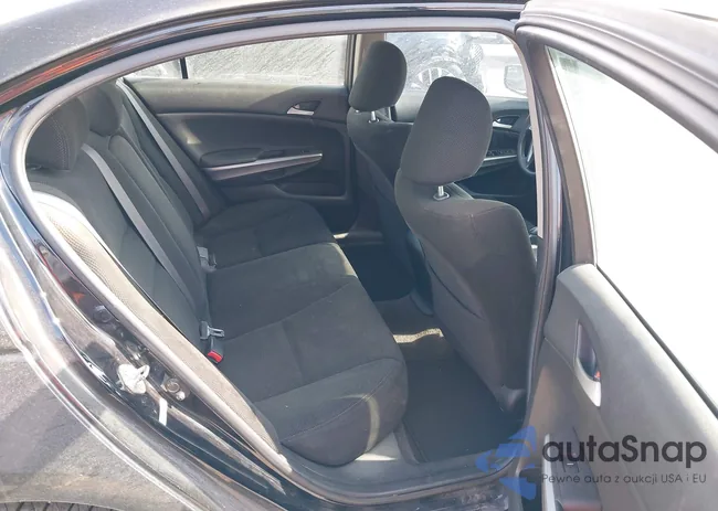 1HGCP36748A007782: 42305776