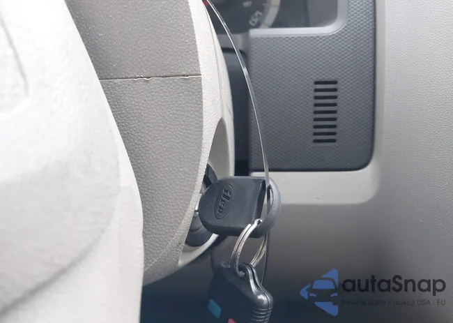 1FMCU59H08KC38014: 42304980