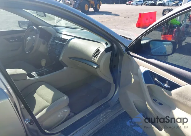 1N4AL3AP6EN376582: 42305085