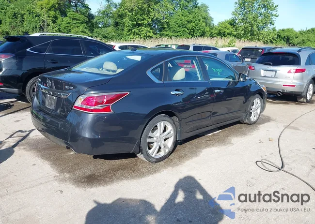 1N4BL3AP0FC263504: 42305131