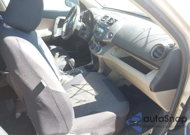 JTMBD33V886070067: 42305147