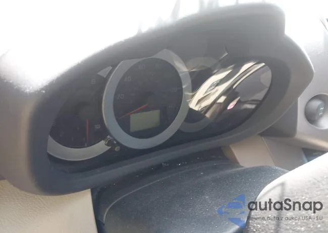 JTMBD33V886070067: 42305147