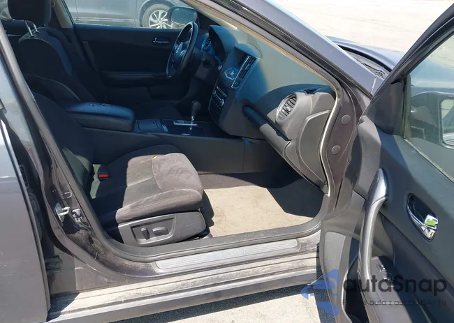 1N4AA5AP1CC833745: 42306367