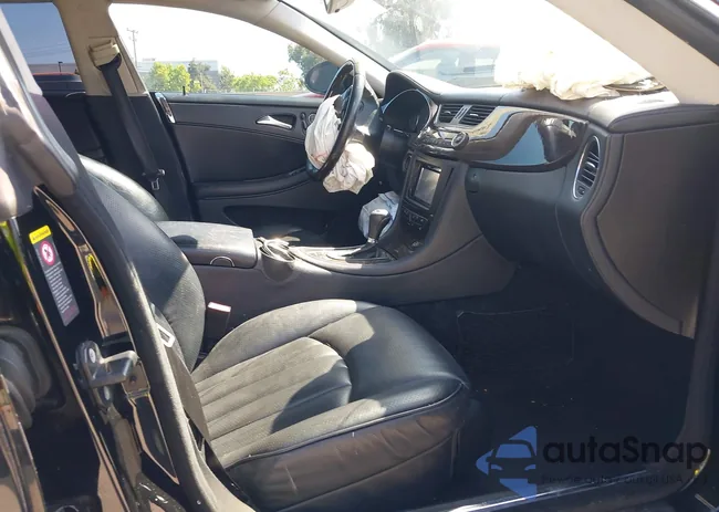 WDDDJ72XX8A130445: 42306462