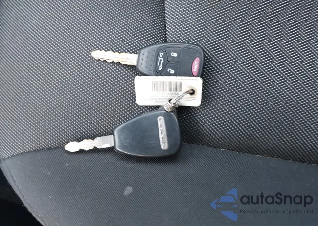 1C3CDZAB3DN566883: 42306584