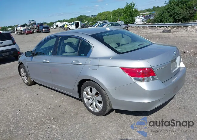 1HGCP2F85AA173494: 42306777