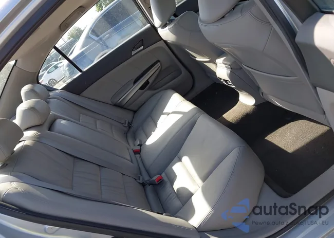 1HGCP2F85AA173494: 42306777