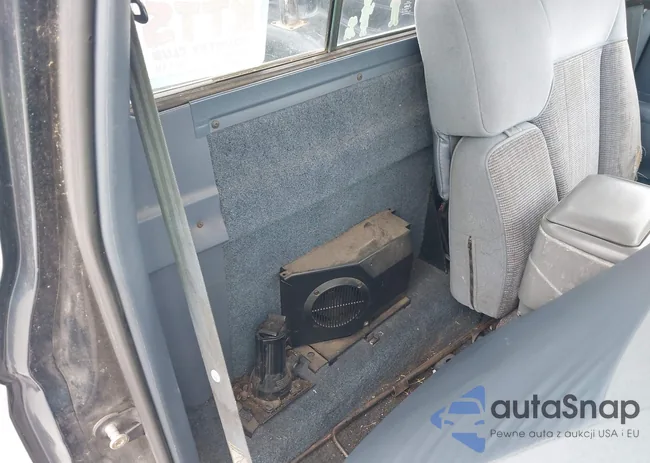 1FTCR10X1LPB26207: 42306083