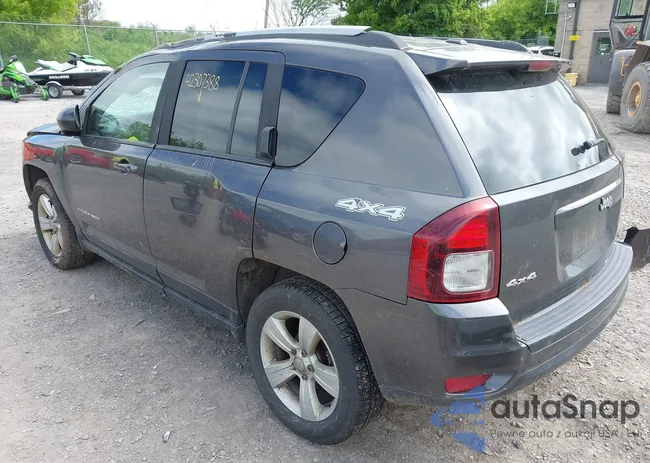 1C4NJDBBXGD571815: 42307388