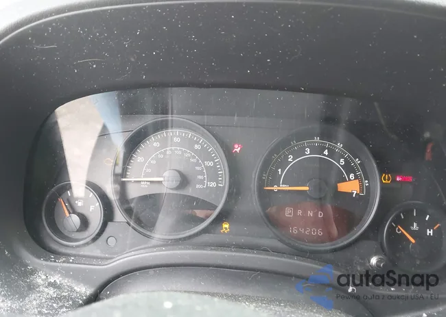 1C4NJDBBXGD571815: 42307388