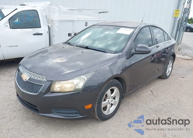 1G1PF5S98B7172267: 42307433