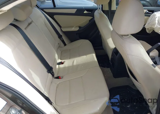 3VWDX7AJ0BM344471: 42307475