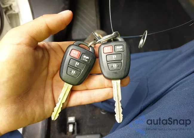 2T1BURHE9HC893191: 42307731