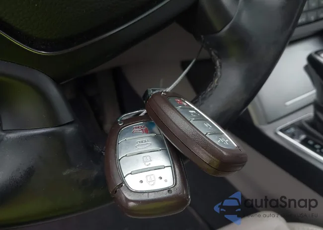 5NPE34AF1FH028974: 42307740