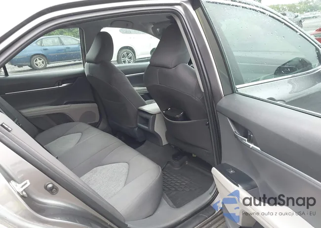 4T1B11HK0KU808082: 42306880