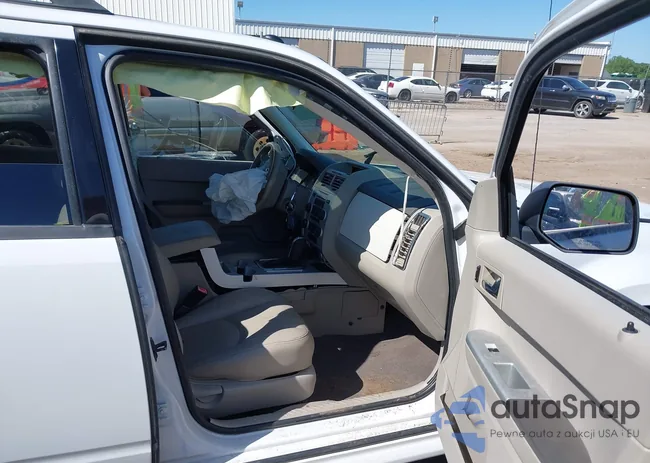 4M2CU81Z18KJ47144: 42307002