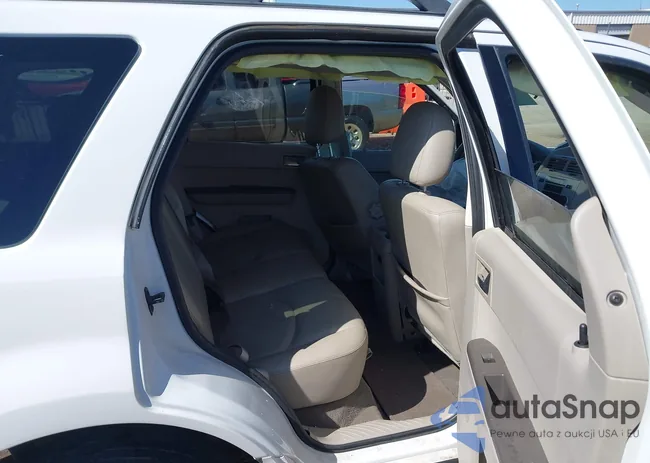 4M2CU81Z18KJ47144: 42307002