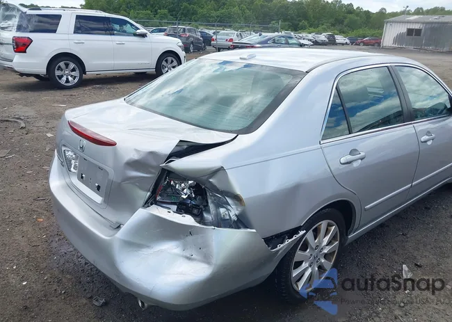 1HGCM66897A073729: 42308276