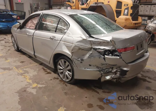 1HGCP3F89CA028306: 42308312