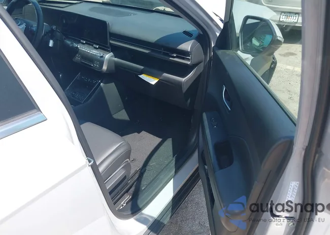 KM8HE3A33RU083715: 42308331