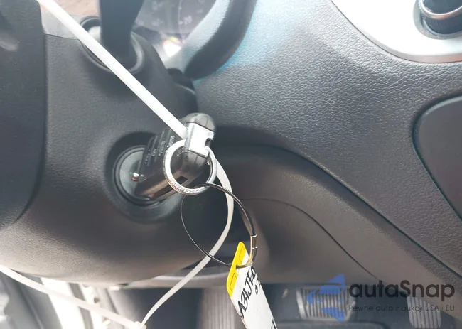 3KPC24A31JE023870: 42308573