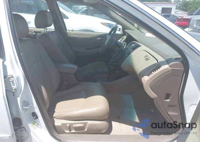 1HGCG16542A053039: 42308687