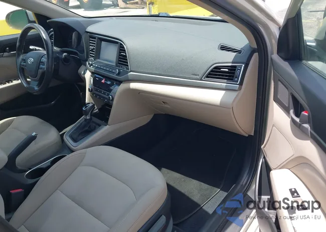 5NPD84LF2JH305697: 42308708