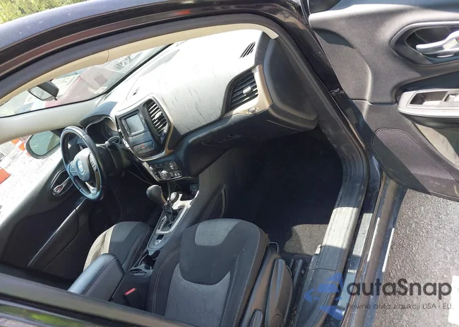 1C4PJMCB0EW172484: 42308711