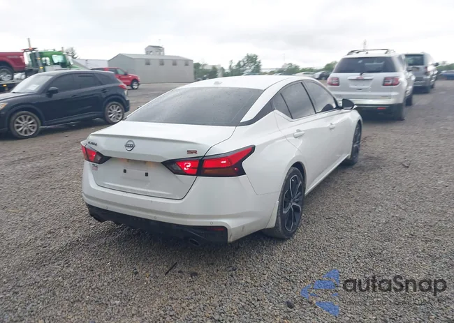 1N4BL4CV3RN344295: 42308777