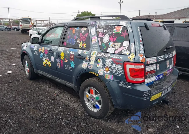 1FMCU9DG6BKC35759: 42307815