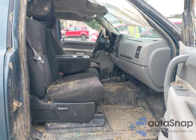 1GCNKPE00BZ461618: 42307902