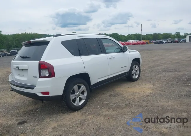 1C4NJDEB2FD105211: 42307904