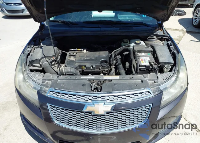 1G1PC5SB8E7108312: 42308002