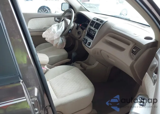 KNDJF723257079737: 42308012