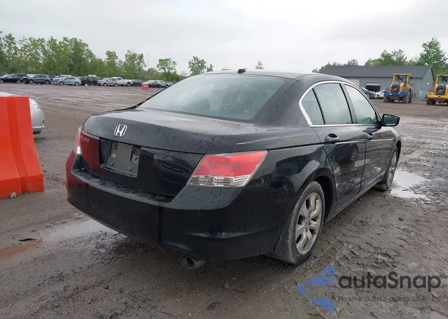 1HGCP26809A033848: 42308025