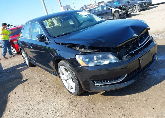 1VWBN7A37EC002696: 42308028