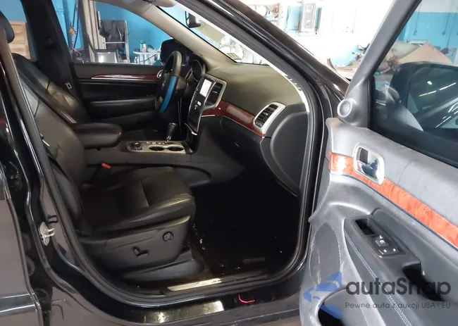 1C4RJFBT3CC194184: 42308091