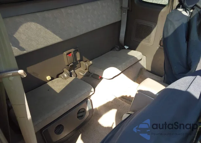 4TASN92N3YZ631562: 42308111