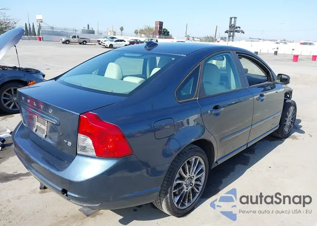 YV1672MS3B2536472: 42309424